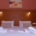 Hotel Thejoy La Canée