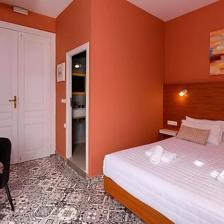Thejoy Hotel