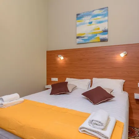 Hotel Thejoy 3*