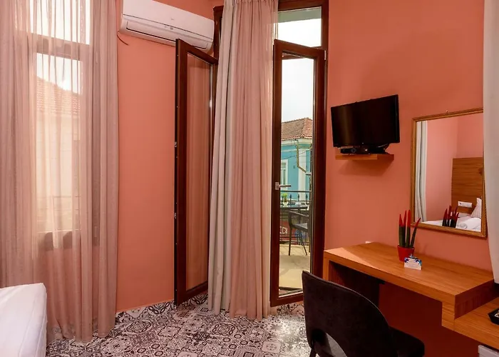 Thejoy 3* Chania (Crete)