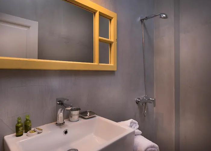 Hotel Thejoy La Canea